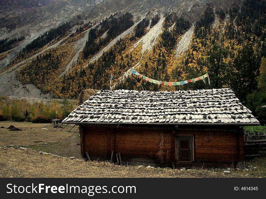 A tibetan country house in the valley