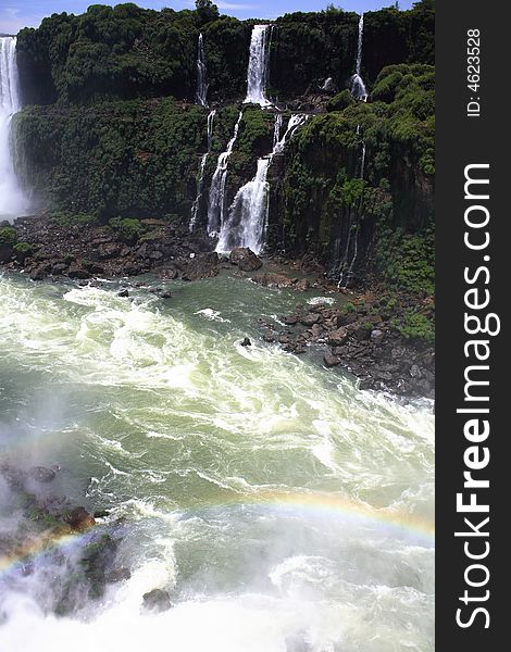 Iguassu (Iguazu; Iguaçu) Falls - Large Waterfalls