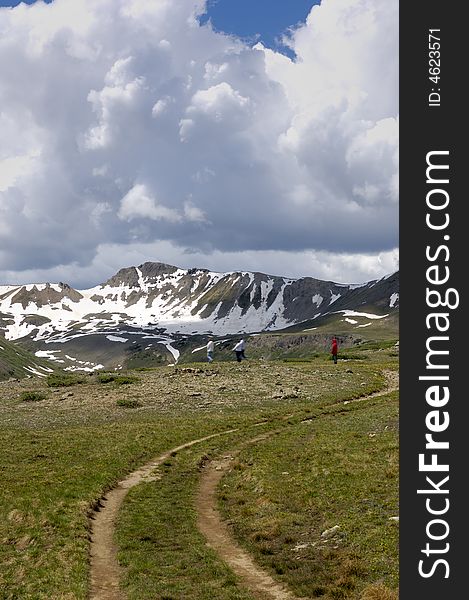 Independence Pass Colorado With Hikers