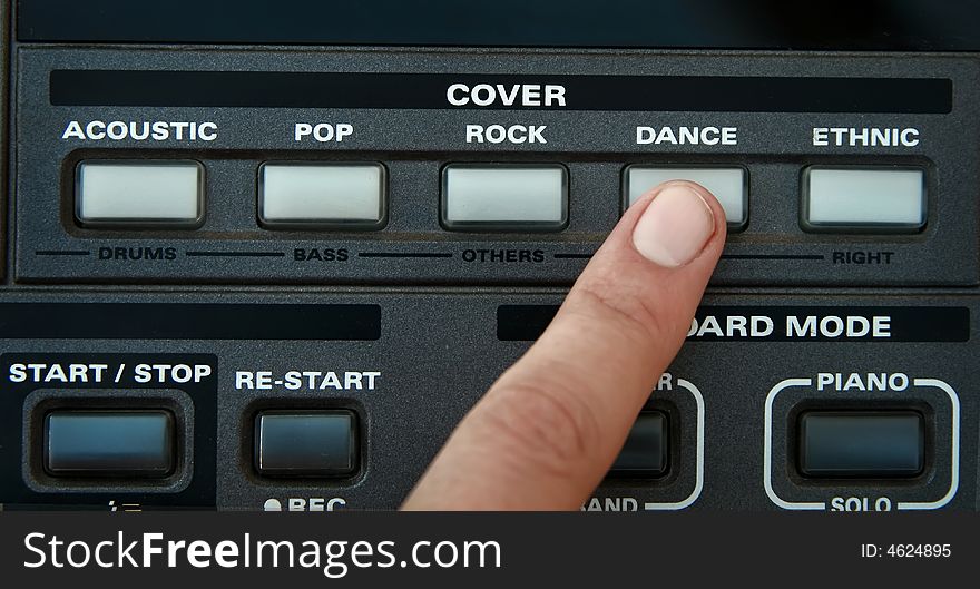 Control panel of a synthesizer, finger-index