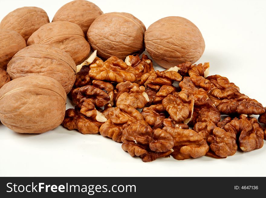 Walnuts well stimulate work of a brain
