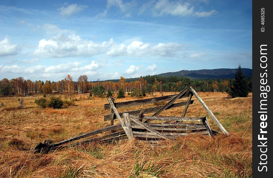 MOUNTAIN SCENERY AND BLUE SKY, Bohemia, Czech republic