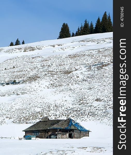 Alpine cottage in Bucegi Mountains (on the path from Padina chalet to Strunga pass). Alpine cottage in Bucegi Mountains (on the path from Padina chalet to Strunga pass)