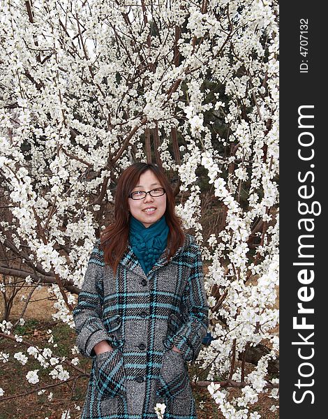 A chinese girl by the lake