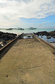 Boat Loading Station Royalty Free Stock Photos Boat Loading Station Royalty Free Stock Photos