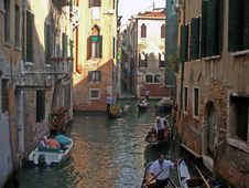 Narrow Streets Of Venice Royalty Free Stock Photography Narrow Streets Of Venice Royalty Free Stock Photography