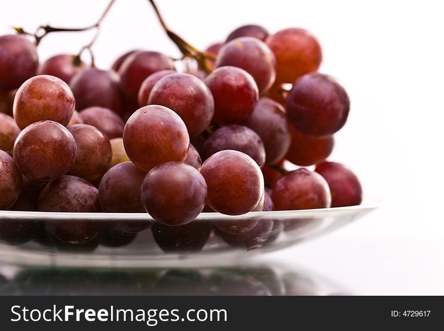 A shot of grapes on the plate