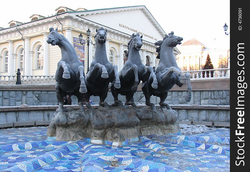 Horses Sculpture