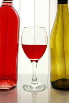 Wine Bottles With Wine Glass Royalty Free Stock Photography Wine Bottles With Wine Glass Royalty Free Stock Photography
