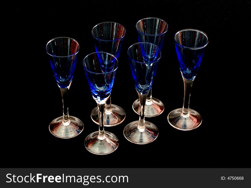 A set of six glasses. A set of six glasses