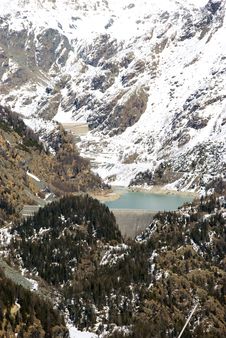 Alpine Dam Royalty Free Stock Photos Alpine Dam Royalty Free Stock Photos