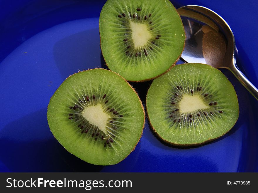 Makro foto of a green kiwi