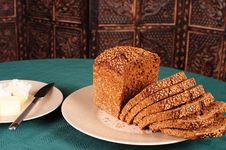 Freshly Baked Sliced Wholegrain Bread Royalty Free Stock Images
