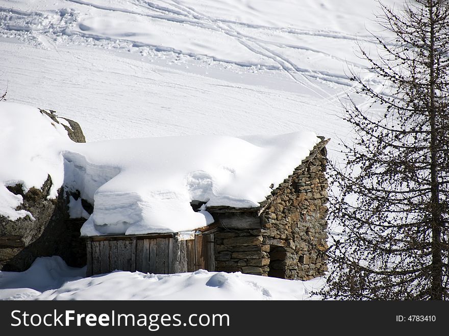 Chalet between the snowy italian Alps. Chalet between the snowy italian Alps