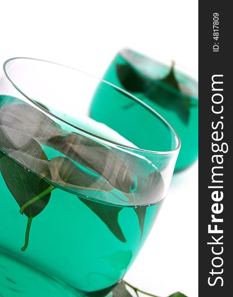2 glass ice green tea