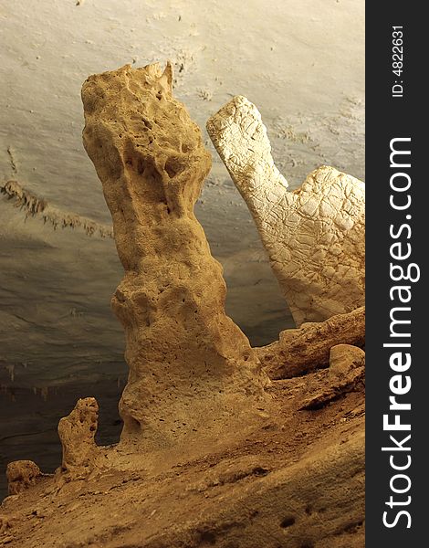Cave formations along the Natural Entrance Tour - Carlsbad Caverns National Park