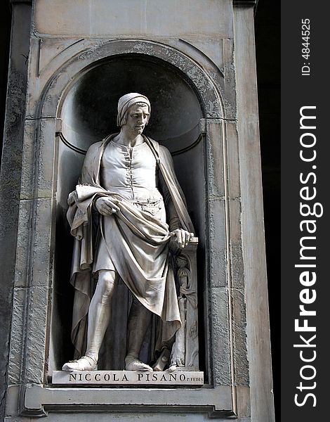 Statue of Niccola Pisano in Uffizi Alley in Florence, Italy. Statue of Niccola Pisano in Uffizi Alley in Florence, Italy