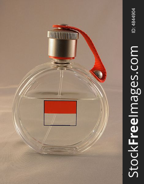 A nice and simple bottle of a ferfume. A nice and simple bottle of a ferfume.