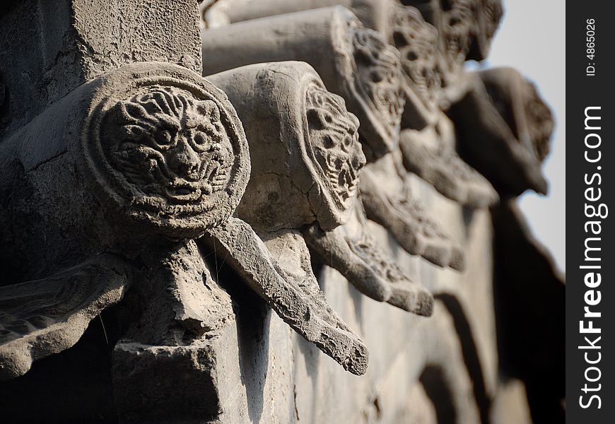 the tiles with pattern from the eaves of Chinese buildings