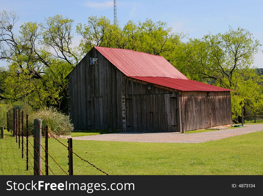 View of midwestern farm building.