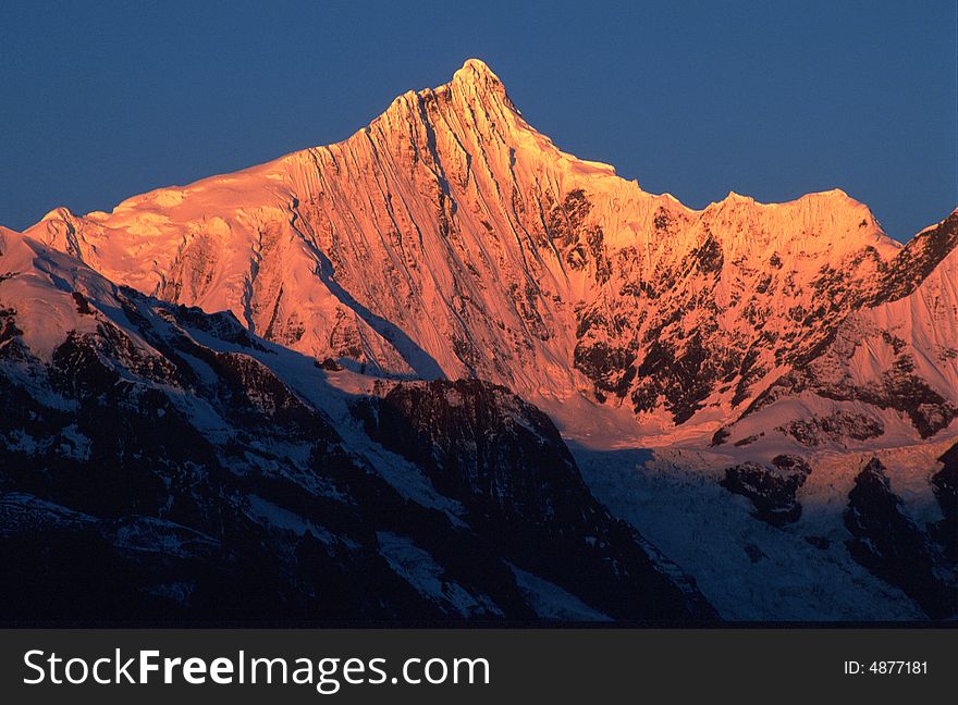 Kawagebo Peak, located at an elevation of 6,740 meters, is the highest peak of the Meili Snow Mountain. She is still a ï¿½ï¿½virgin peakï¿½ï¿½ which none has conquered.
- Meili Snow Mountains, Deqin of Yunnan Province, China. Kawagebo Peak, located at an elevation of 6,740 meters, is the highest peak of the Meili Snow Mountain. She is still a ï¿½ï¿½virgin peakï¿½ï¿½ which none has conquered.
- Meili Snow Mountains, Deqin of Yunnan Province, China.