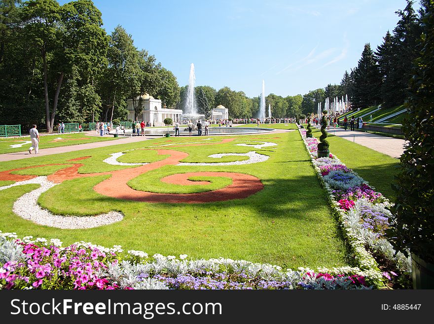 Flowers and fountain Bowl in park of Petrodvorets