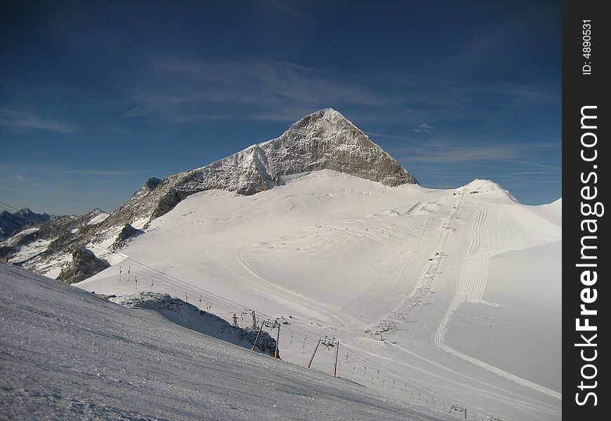 Beaty skys,and mountain top in Hintertux,Austria