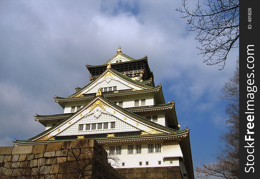 The castle was funded on the site of Ishiyama Hongan-ji by the great medieval warlord Toyotomi Hideyoshi as a symbol of his achievement. The construction was launched in 1583; however, the castle was heavily damaged when Hideyoshi lost the Summer War of Osaka. Repeated reconstruction and renovation over 400 years have made it possible to preserve Osaka's city symbol. The castle was funded on the site of Ishiyama Hongan-ji by the great medieval warlord Toyotomi Hideyoshi as a symbol of his achievement. The construction was launched in 1583; however, the castle was heavily damaged when Hideyoshi lost the Summer War of Osaka. Repeated reconstruction and renovation over 400 years have made it possible to preserve Osaka's city symbol.