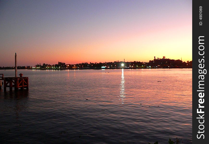 Quiet sunrise in Mexico (harbour). Quiet sunrise in Mexico (harbour)