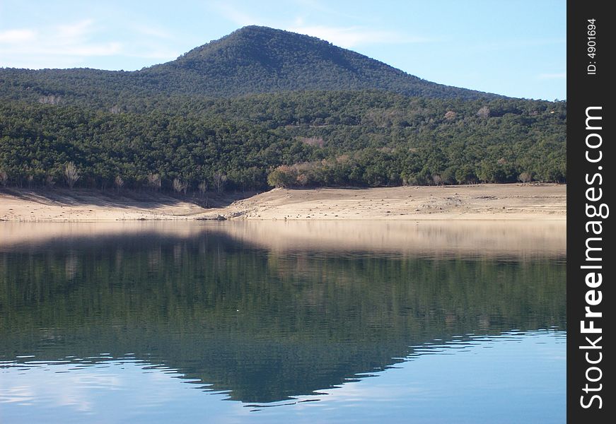 A large reservoir in the north-east of Spain, Catalonia, on the French border. A large reservoir in the north-east of Spain, Catalonia, on the French border.