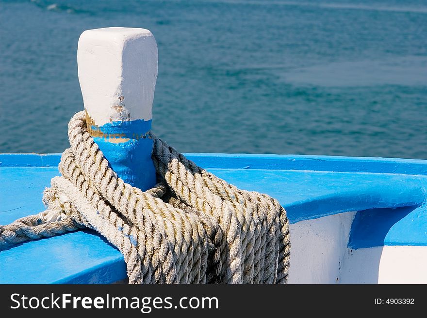 Pole for mooring on a boat