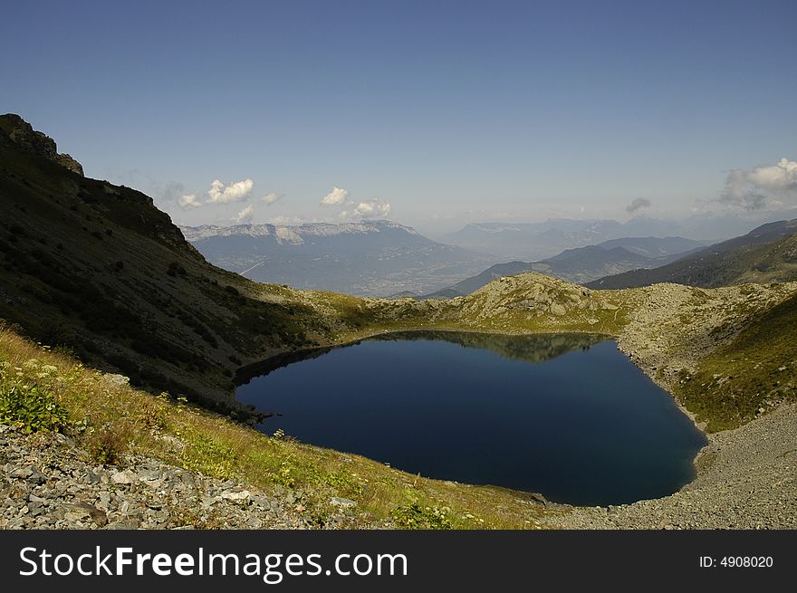 A montain lake in the alpes. A montain lake in the alpes.