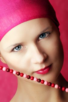 Beauty Portrait Of A Woman With A Chain Royalty Free Stock Photography Beauty Portrait Of A Woman With A Chain Royalty Free Stock Photography