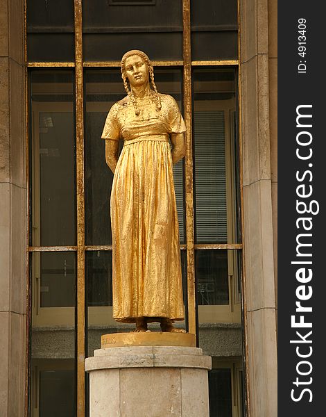 Golden lady statue at the trocadero, Paris. Golden lady statue at the trocadero, Paris