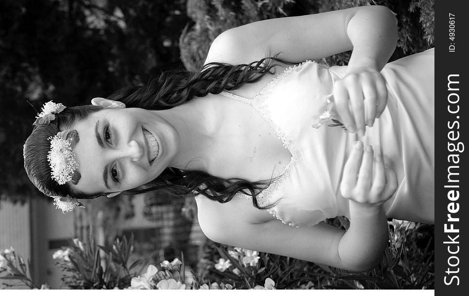 Beautiful bride posing in the wedding day