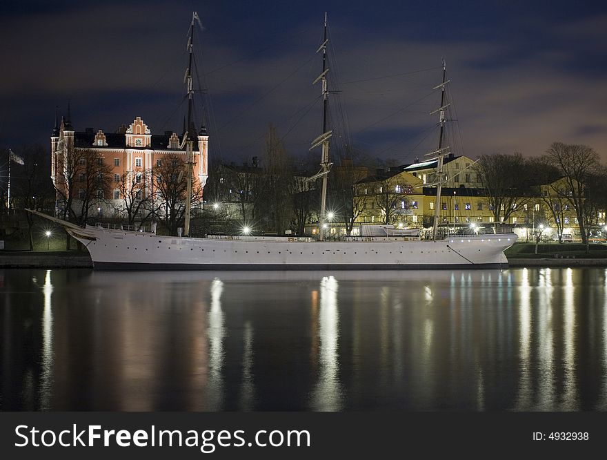 A large ship and a palace. A large ship and a palace