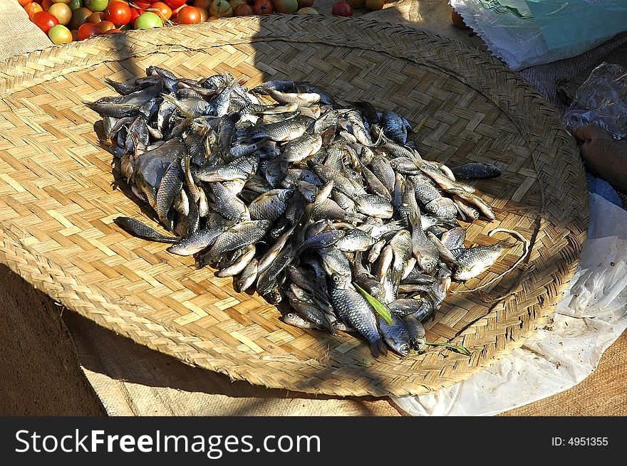 Myanmar, Inle lake: fresh fishes from the lake at the market place