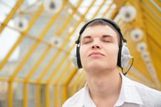 Young Man Listens Music Royalty Free Stock Photos