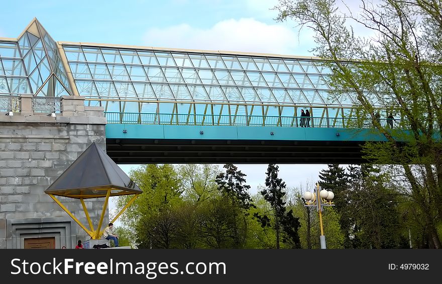 A foot bridge in Moscow