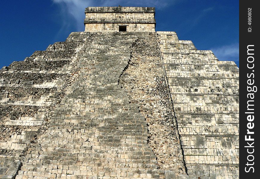 Pyramid Of Chichen Itza