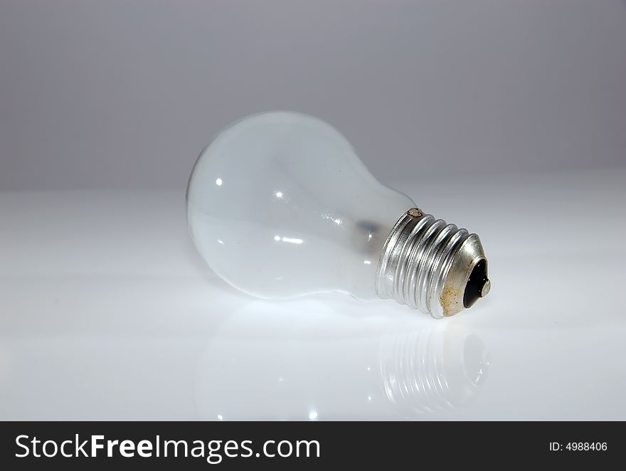 Isolated compact florescent light bulb