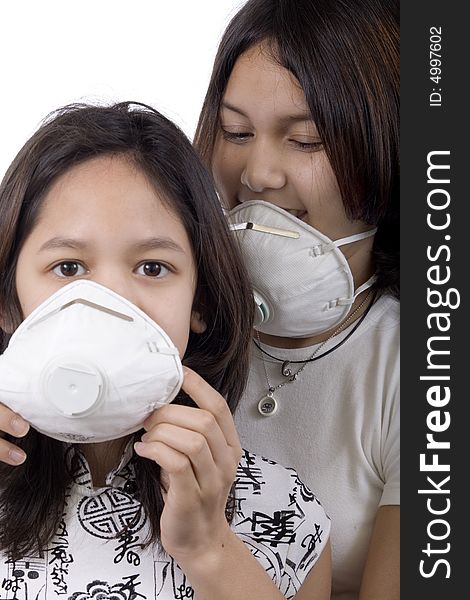 Protective mask against the transmission of viruses and dust