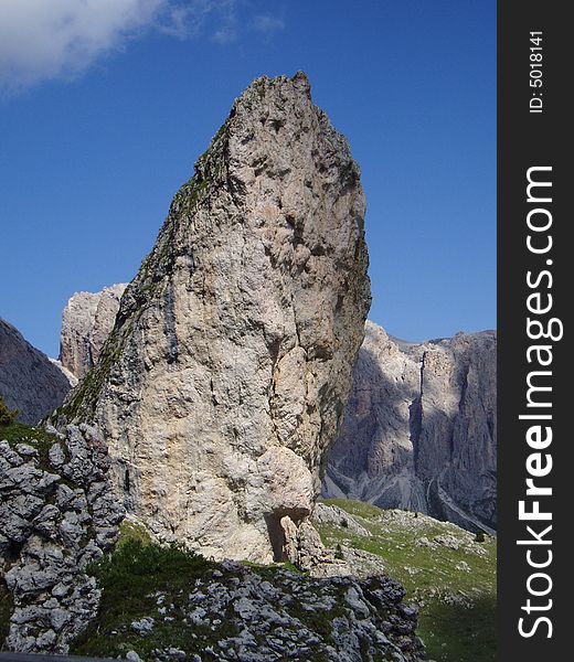 A wonderfull view of the Pera Longia Rock in the Puez-Odle Park. A wonderfull view of the Pera Longia Rock in the Puez-Odle Park