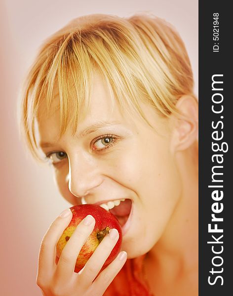A girl with an apple