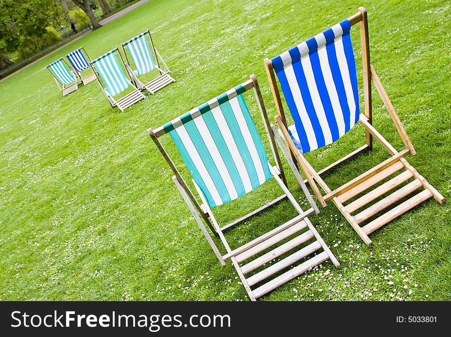 Empty deck chairs at St Jame�s London Park. Empty deck chairs at St Jame�s London Park