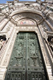 Duomo (Santa Maria Del Fiore) Entrance Royalty Free Stock Photos Duomo (Santa Maria Del Fiore) Entrance Royalty Free Stock Photos