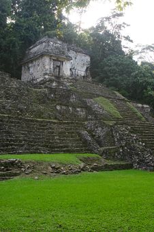 Mayan Tomb Royalty Free Stock Photos Mayan Tomb Royalty Free Stock Photos