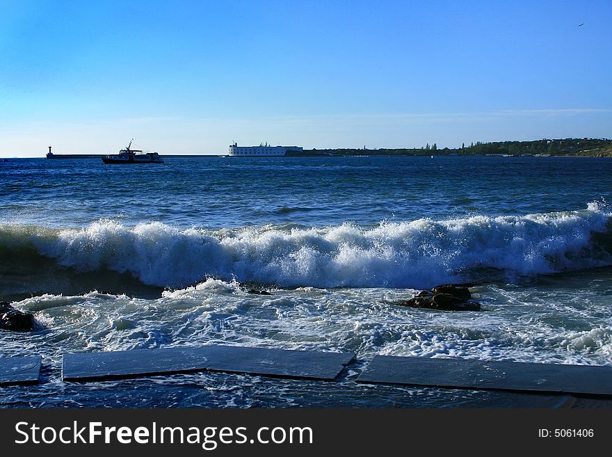 Reporting - a storm in the Crimean city of Sevastopol. On quay