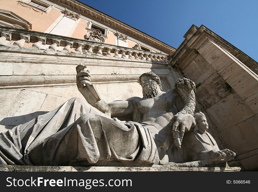 Piazza del Campidoglio statue