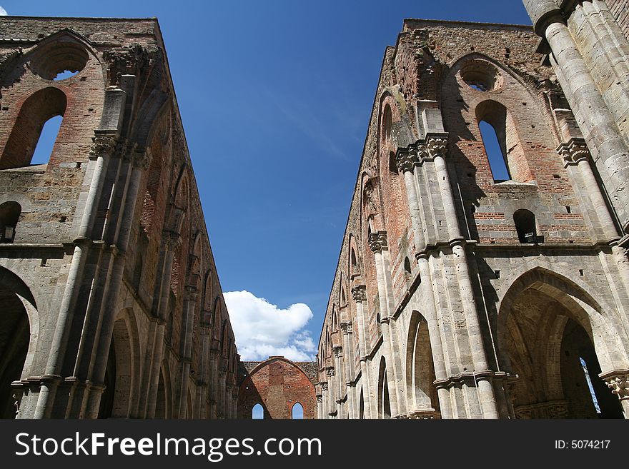 San Galgano Abbey / Detail